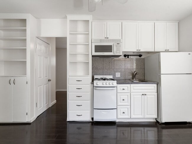 Photo - 1911 Church St Unit 1917-03