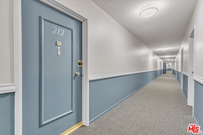 Photo - 4647 Willis Ave Unit 212