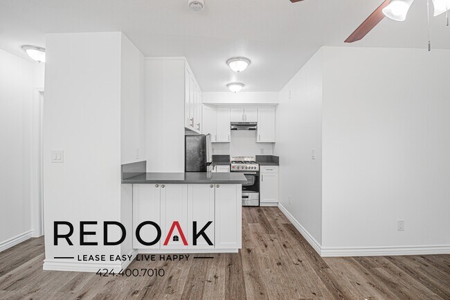Photo - 545 W 14th St Unit 22