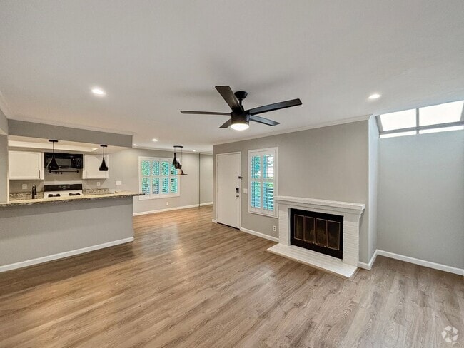 Building Photo - Modern 2BD/2BA Condo in El Cerrito W/ A/C,... Unit 4