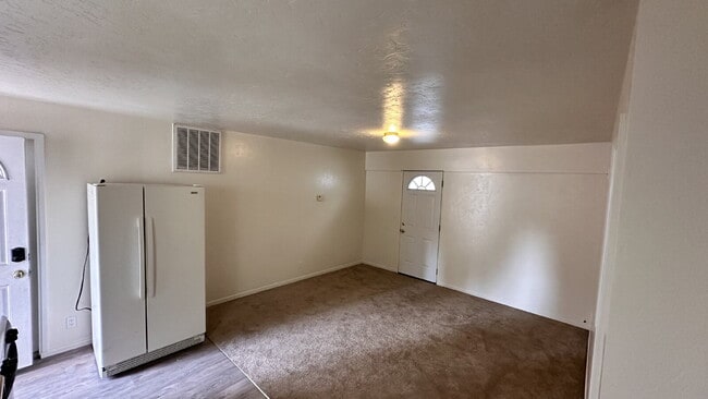 Photo - Cozy 2-Bedroom Retreat, Perfect for Mounta... Unit 3