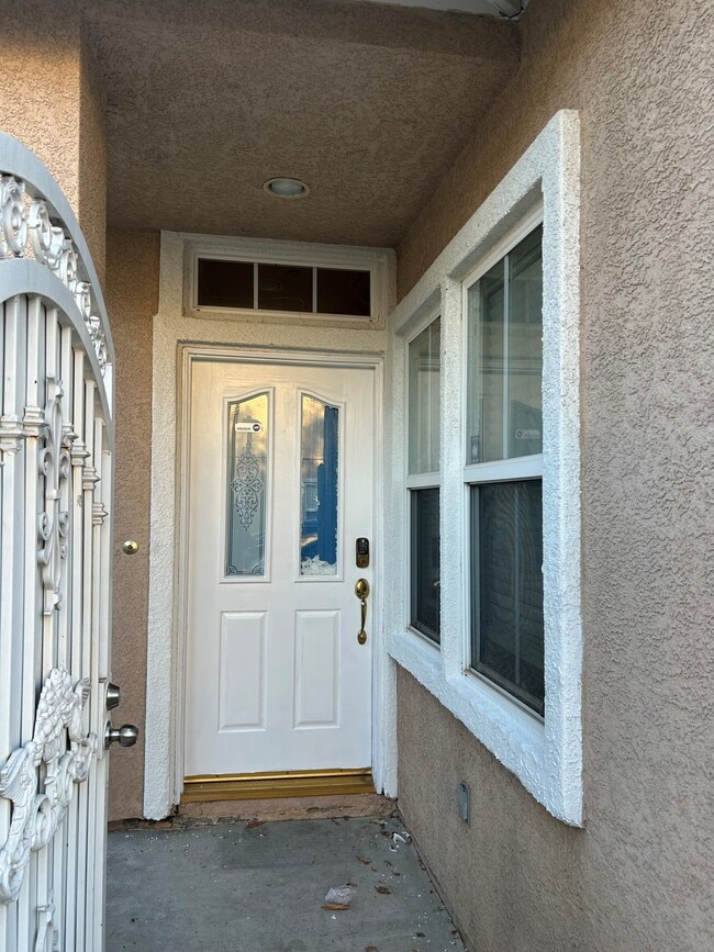 Photo - 8940 Deira Ln