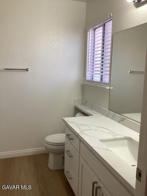 Photo - 43437 30th St W