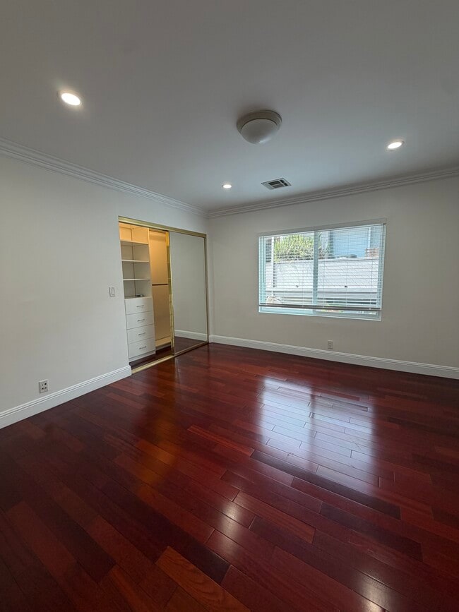 Photo - 10394 Almayo Ave Unit 10394