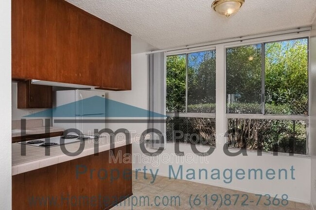 Photo - 279 Moss St Unit #16