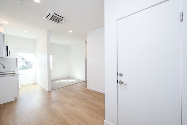 Photo - 2201-2217 Bonita Ct Unit 2201-2 Bonita Ct