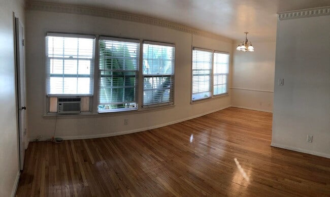 Building Photo - 1 Bed + 1 Bath Second Floor Unit 5841-3