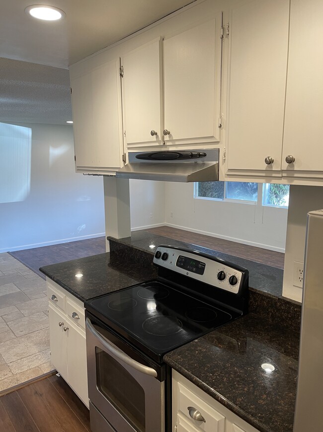 Kitchen - 3045 E Theresa St Unit #6