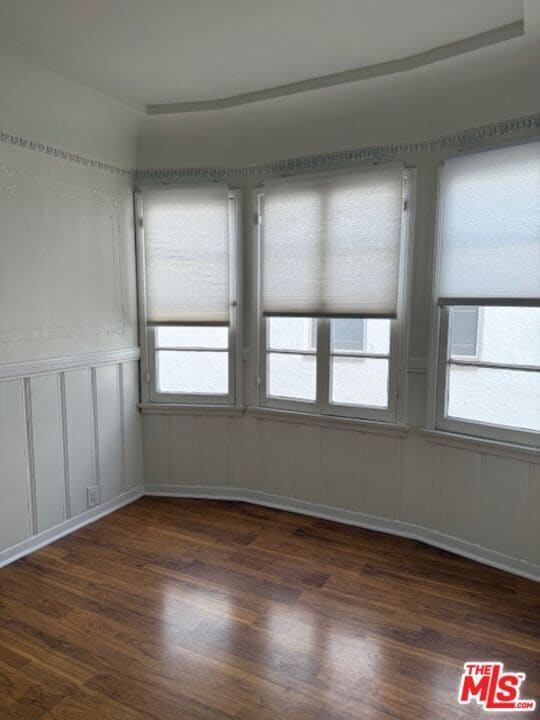 Photo - 357 S Doheny Dr