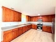 Photo - 762 W 21st St Unit 2