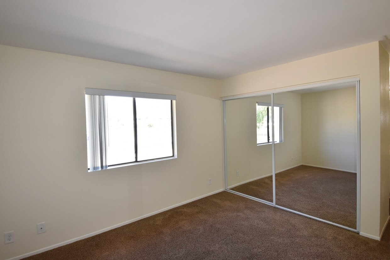 Floor Plan - 2+2