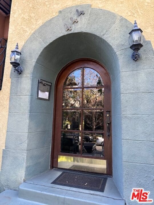 Photo - 444 N Sycamore Ave Unit 5