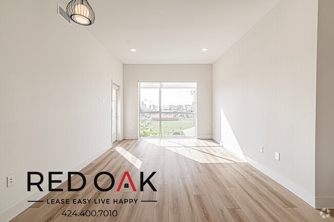 Building Photo - 1331 W 7th St Unit 709 Rental