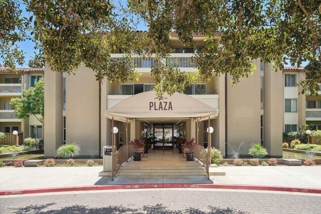 Building Photo - R471 Unit #319