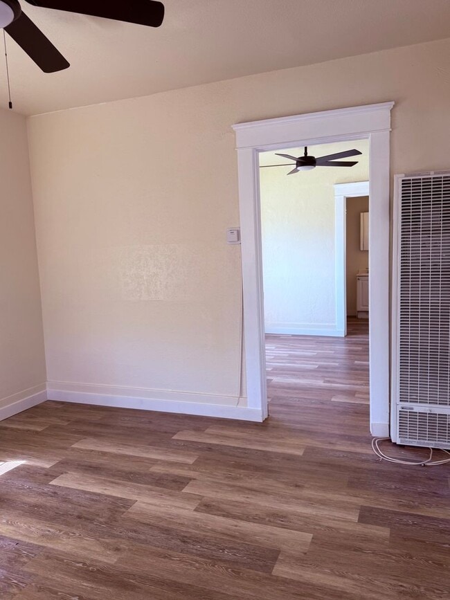 Photo - 591 W Monterey Ave