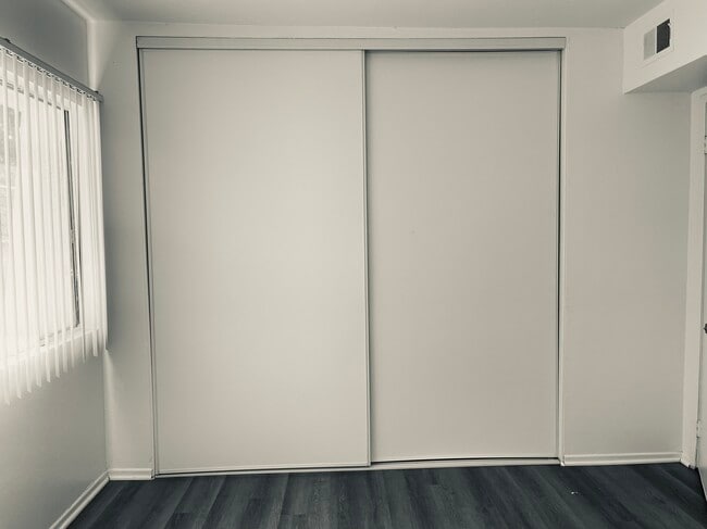 Photo - 6442 Rostrata Ave