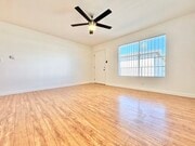 Photo - 316 E Hyde Park Blvd Apartment Unit 5
