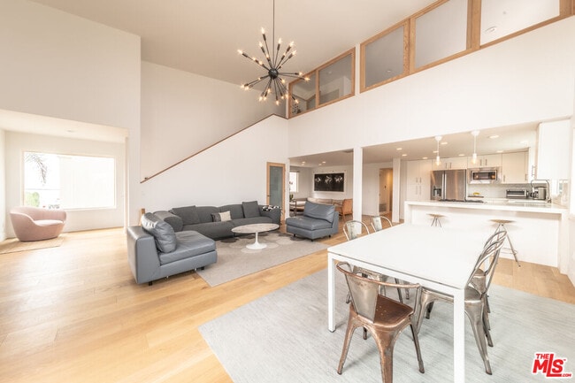 Photo - 29 Lighthouse St Unit 3PH