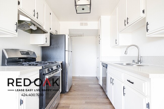 Photo - 11823 Victory Blvd Unit 214