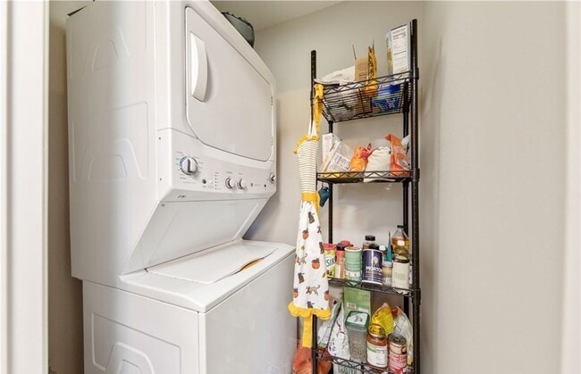 Photo - 3535 Madison Ave