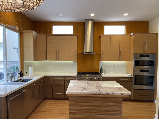 Building Photo - 4259 Calle Mejillones