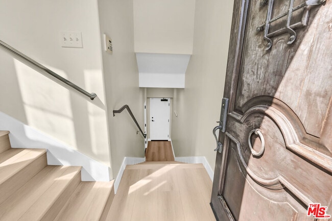 Photo - 3833 Huron Ave Unit 4