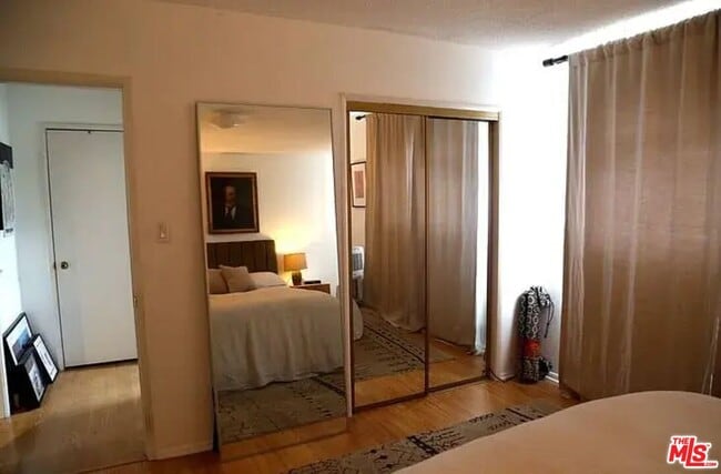 Photo - 534 Santa Clara Ave Unit 6