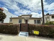 Photo - MOVE-IN SPECIAL!  $600 off the first year'... Unit 624 1/2 N Spaulding Ave