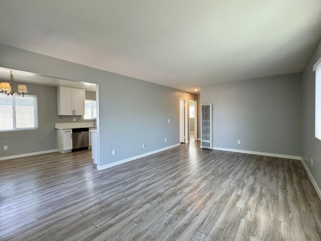 Building Photo - 4861-4865 Palm Ave. Unit 4865