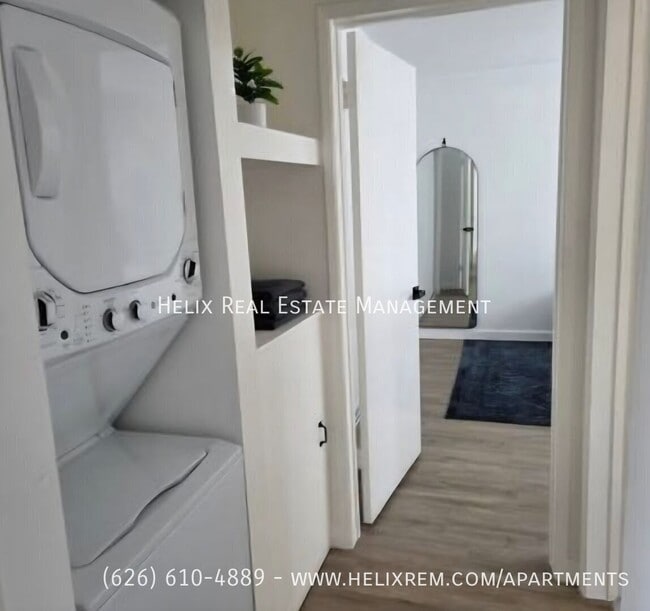Building Photo - 1313 Huntington Dr Unit 2