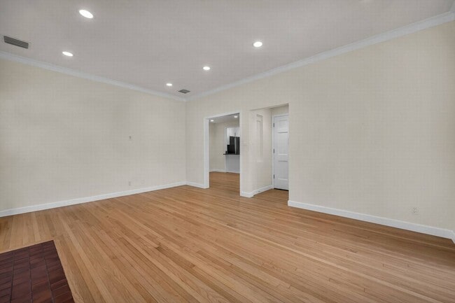 Photo - Stunning remodeled home in Silverlake!! Unit 2828