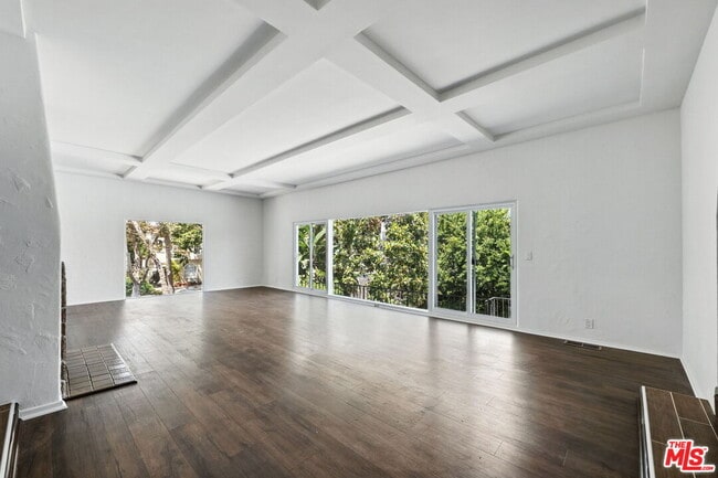 Photo - 100 N Mansfield Ave