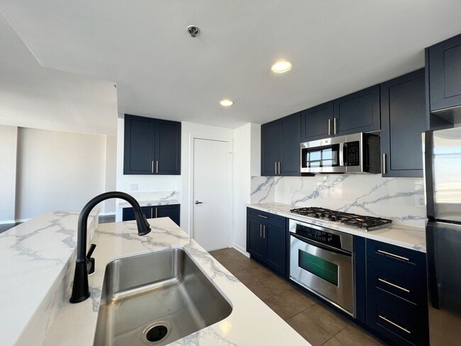 Building Photo - Downtown Long Beach - West Ocean - 1 Bedro...