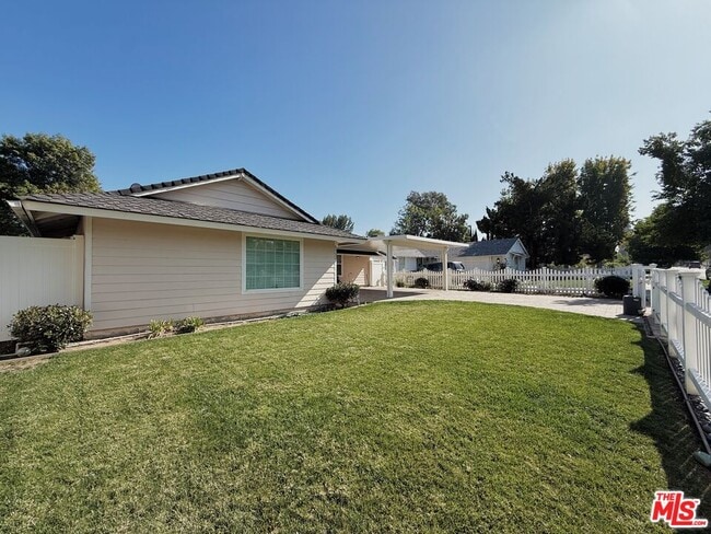 Photo - 5932 Cahill Ave