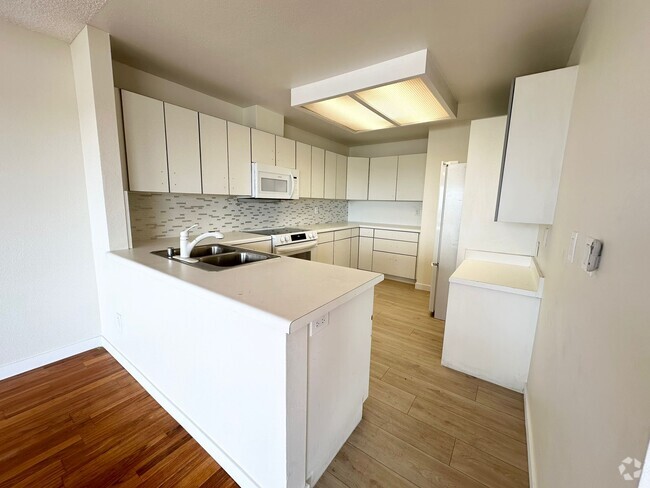 Building Photo - 6337 Caminito Andreta Rental