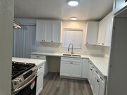 Photo - 244 S 10th St