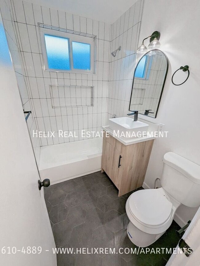 Photo - 1712 N Sierra Bonita Ave