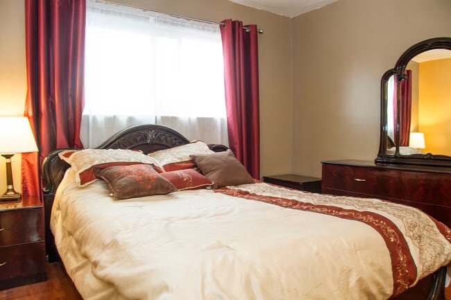 Photo - 968 Larrabee St Unit 216