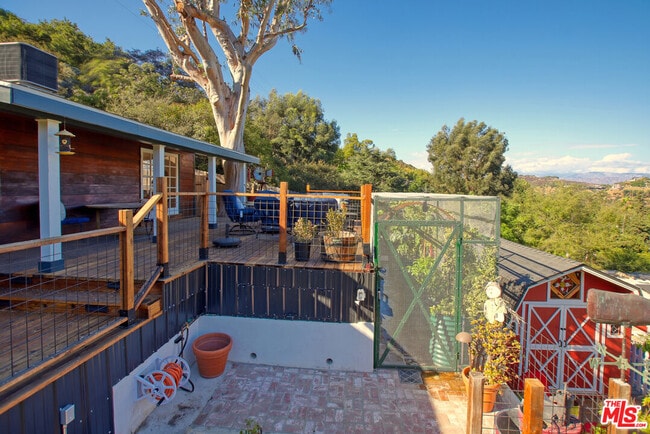 Photo - 2057 Stanley Hills Pl