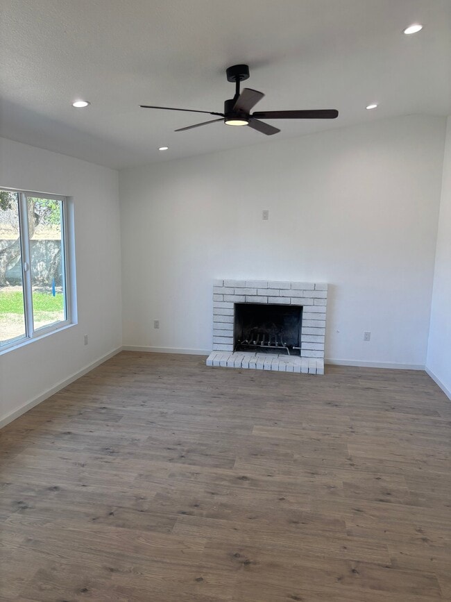 Photo - 25899 Amapolas St