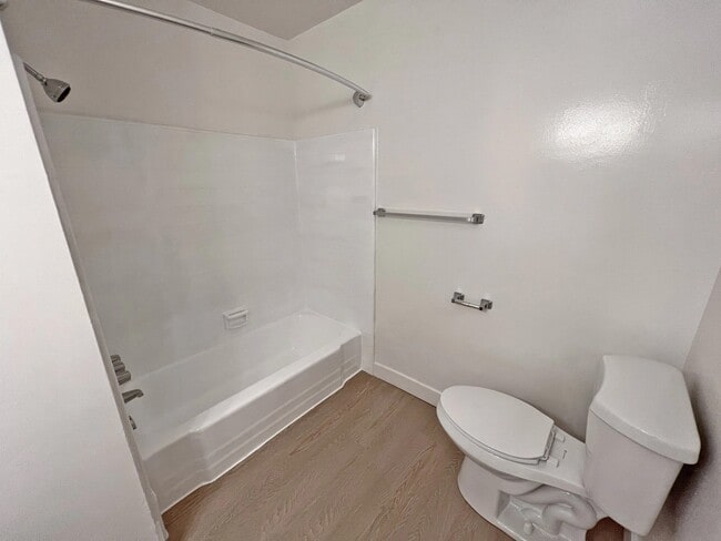 Photo - 225 Montana Ave Unit 306