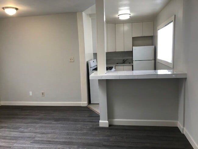 Photo - Mission Beach 1Bed 1 Bath steps from the water! Unit 731