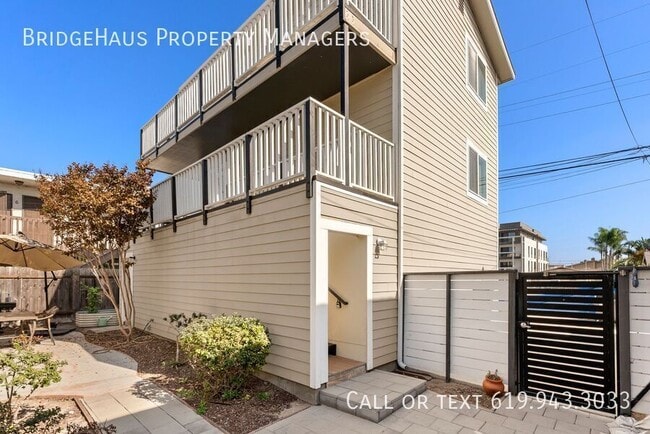 Photo - 3767 32nd St