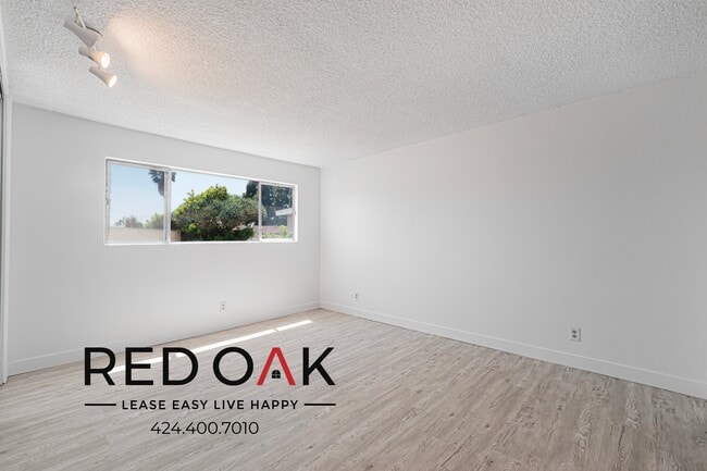 Photo - 700 Glenway Dr Unit 7