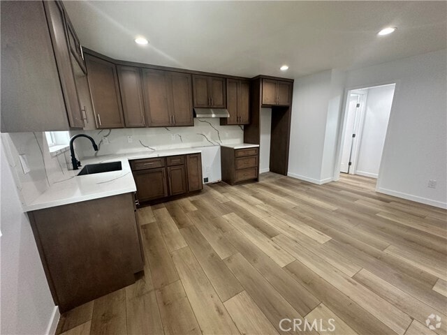 Building Photo - 1318 W 131st St Rental