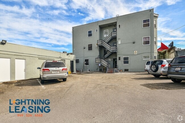 Building Photo - 727 1/2 S Alvarado Street-105D Unit 105D Rental