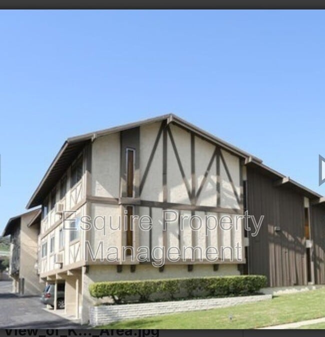 Building Photo - 951 Warwick Ave Unit #B2 Rental