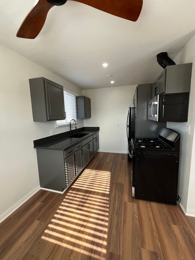 Photo - 7003 Fulton Ave Unit 6