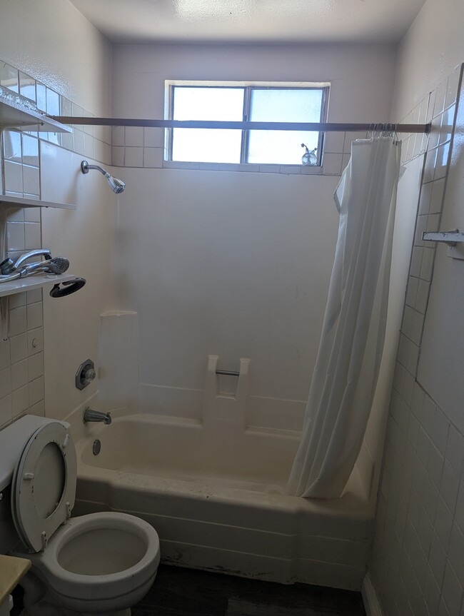 Photo - 2119 W 29th St