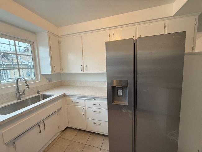 Photo - 16920 S Vermont Ave Unit D